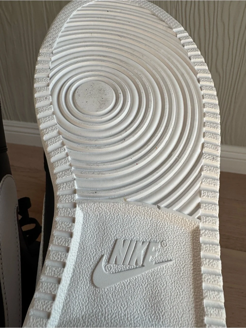 Nike Ebernon Mid Black/White Sneakers Sz: 11